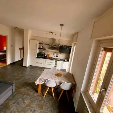 Apartment Luminosissimo Nel Centro Di *